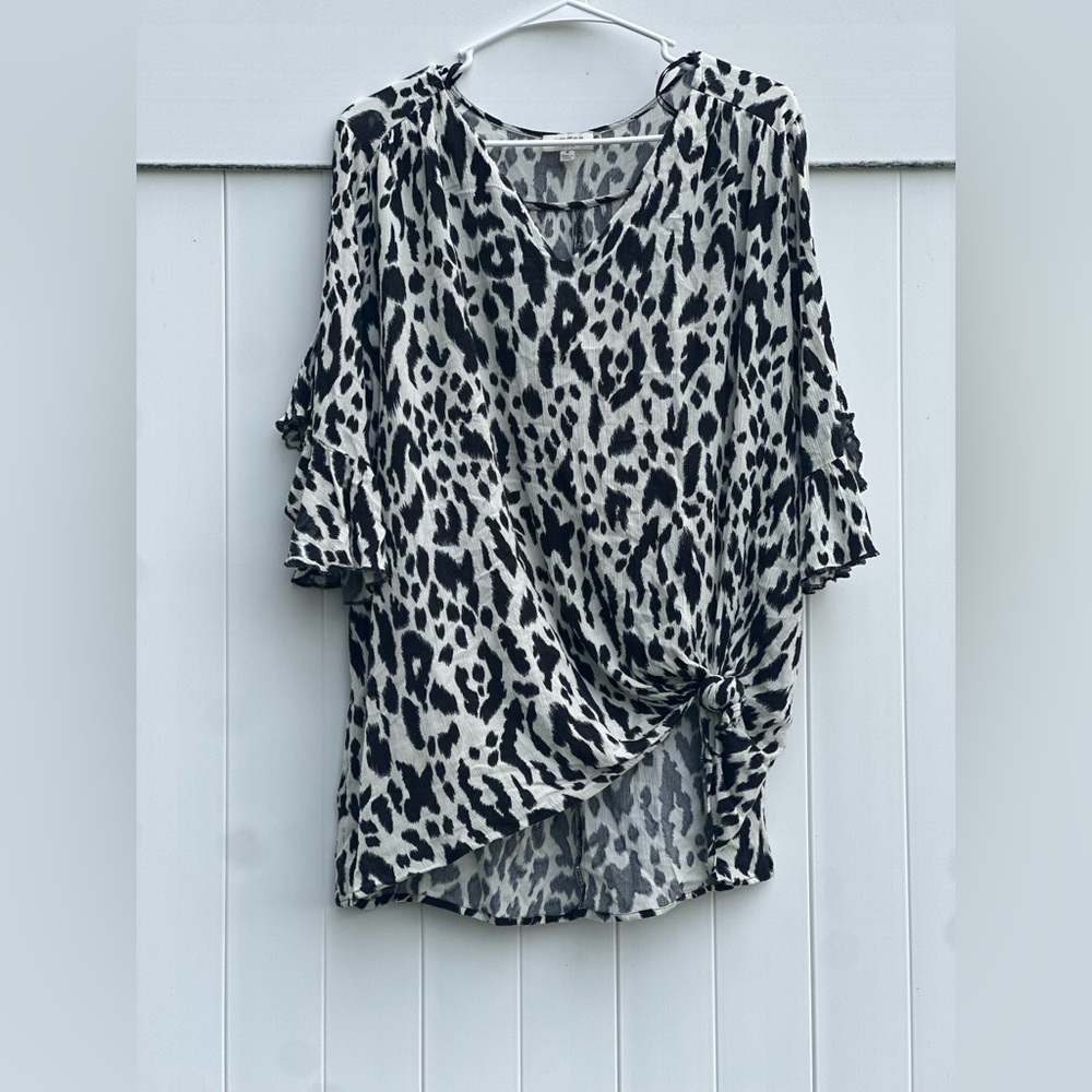 Umgee Leopard Print Ruffle Tunic Top Medium NWOT Boho Tie Front - Picture 2 of 8